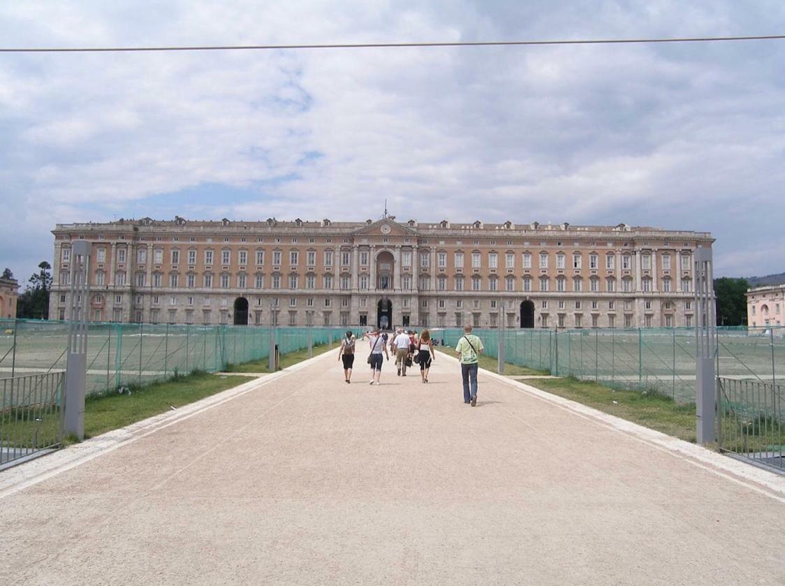 Apartamento de 85 m² en Casagiove, con 3 habitación Caserta Exterior foto